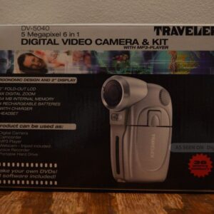 DEMO TRAVELER DIGITAL VIDEO/STILL CAMERA DV-5040 WITH BUILT IN MP3-PLAYER